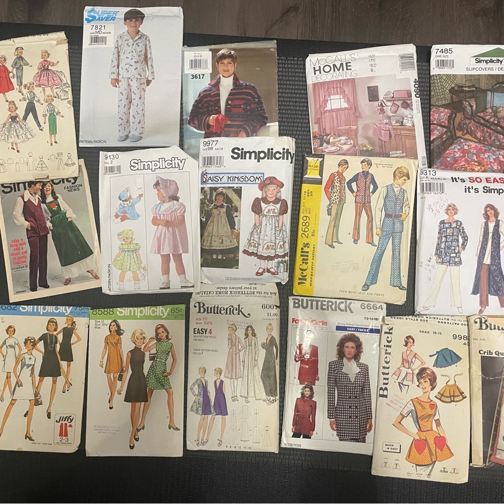Simplicity Multicolor Sewing Pattern Lot - Picture 3 of 8